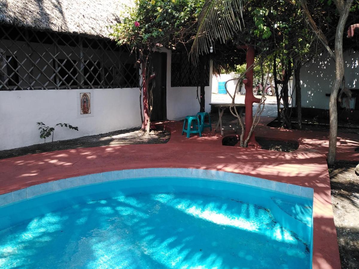 Bungalows Familiares Monterrico Exterior photo